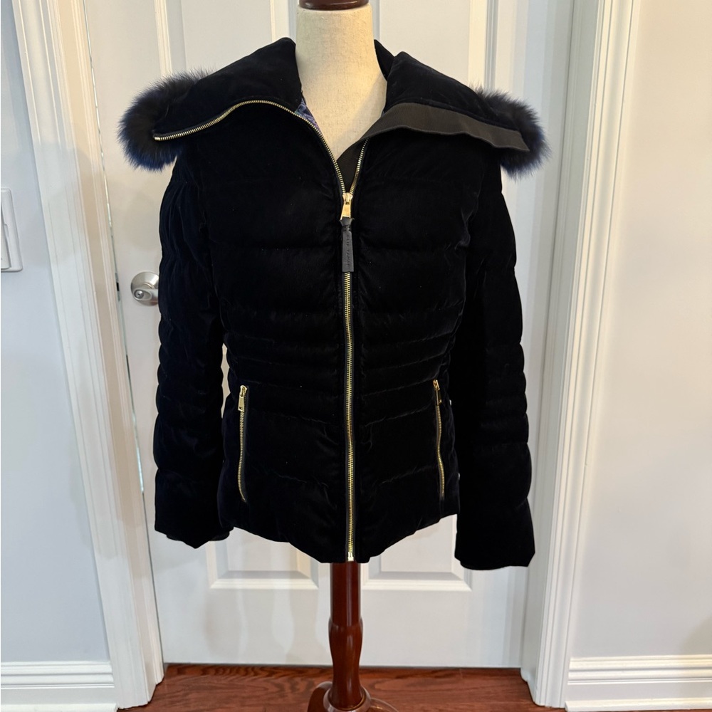 Elie Tahari Blue Velvet Puffer Jacket for Winter With Faux Fur Trim